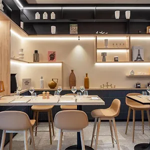 Courtyard By Marriott Paris Charles De Gaulle Airport فندق